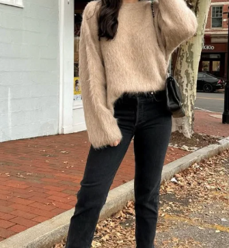 Stylish Ways to Wear Black Jeans: Outfit Inspiration for Every Occasion