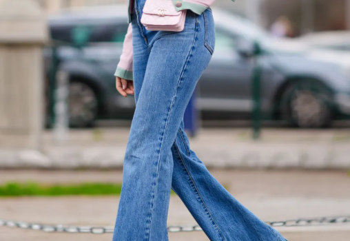 How to Style Flare Jeans: Outfit Ideas for Every Occasion