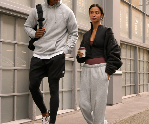 A Guide to Layering Fall Outfits Without Looking Bulky