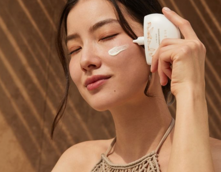 5 Essential Mini Beauty Products for Your Summer Vacation Carry-On